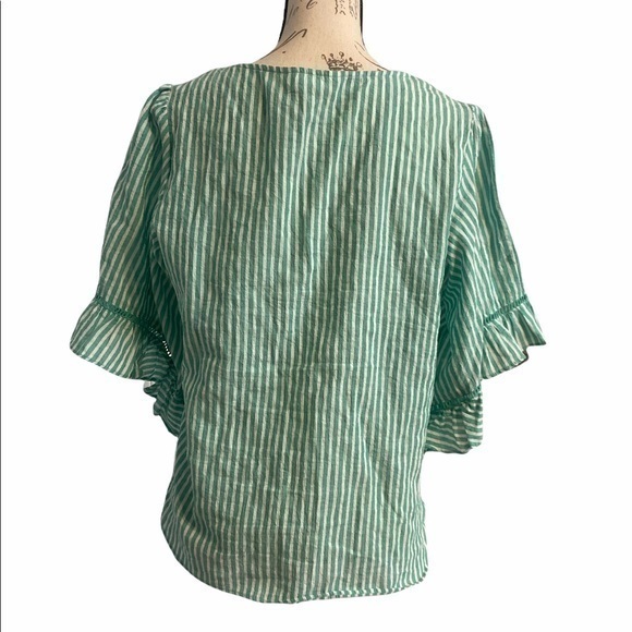 Lauren Conrad green and white striped top size M - Picture 2 of 7